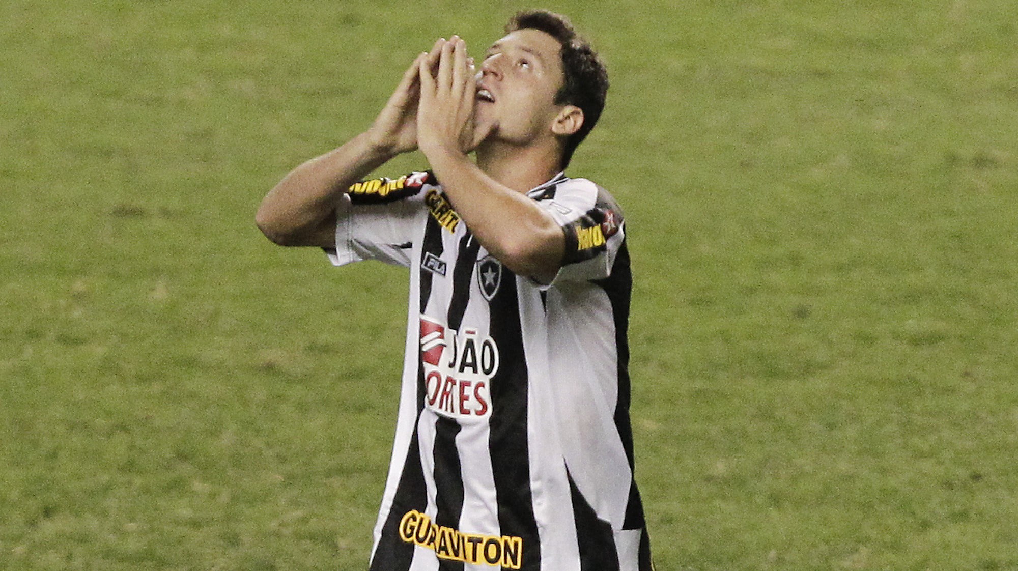 Futbal_Felipe Menezes_radosť